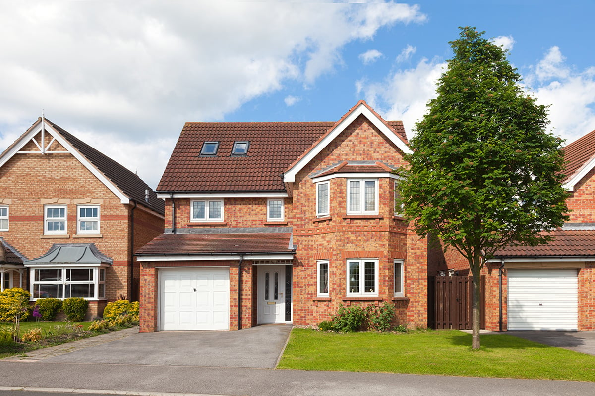 Insulation Materials and Building Techniques in Newly Built Homes in the UK: A Comparison of Energy Savings with Older Homes