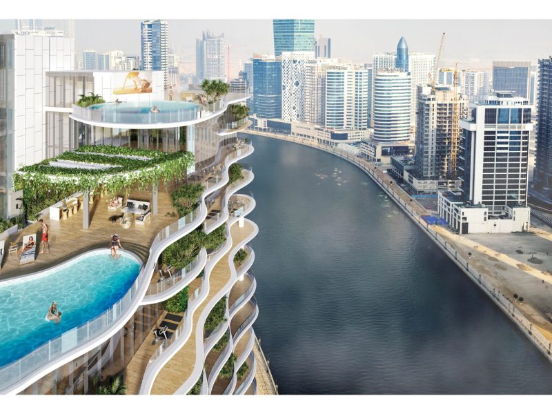 CHIC Tower Dubai Canal manzarası